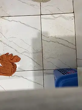 Snapshot of Morenolatino881 chatting on 11.18.25 Morenolatino881 online show from 11.18.25