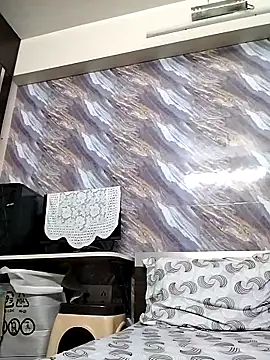 Loveangle1 online show from 10.19.25