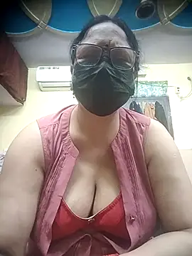 thehotlady online show from 04.07.26