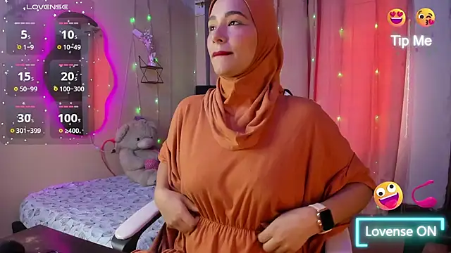 ShanaJamil online show from 12.03.25