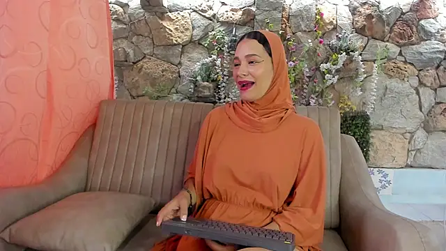 ShanaJamil online show from 06.25.26
