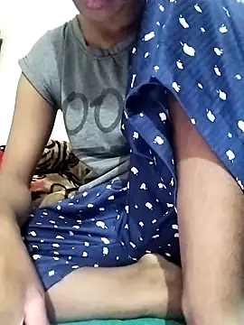 Snapshot of Rapunzal chatting on 10.08.25 Rapunzal online show from 10.08.25