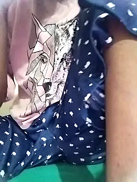 Snapshot of Rapunzal chatting on 10.30.25 Rapunzal online show from 10.30.25