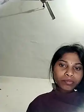 Snapshot of Rapunzal chatting on 11.05.25 Rapunzal online show from 11.05.25