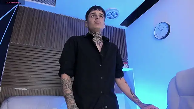 Declan-Fox online show from 10.17.25