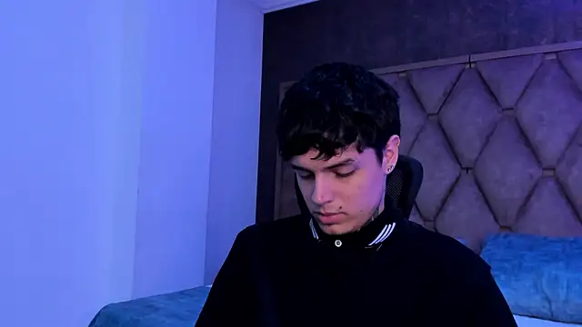 Declan-Fox online show from 02.05.26