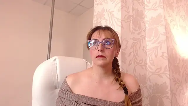 Ava Raye online show from 09.18.25