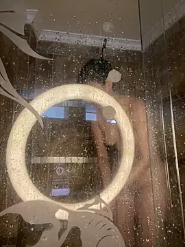 Isabella Montoya online show from 10.06.25