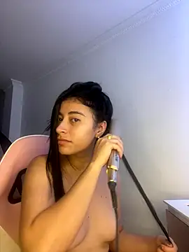 Isabella Montoya online show from 10.07.25