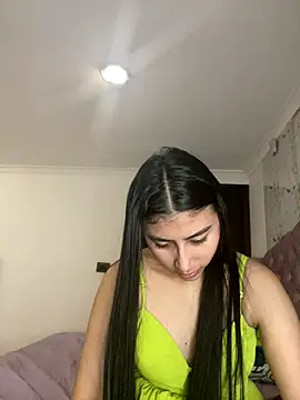 Isabella Montoya online show from 11.24.25