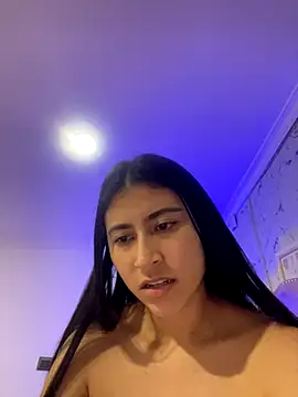 Isabella Montoya online show from 11.29.25