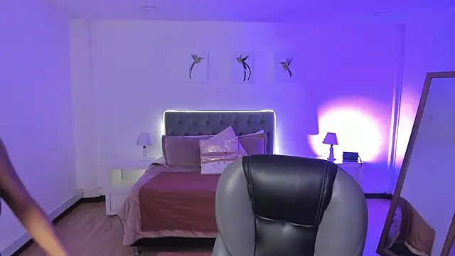 Snapshot of Sofia_collen_ chatting on 11.16.25 Sofia collen online show from 11.16.25