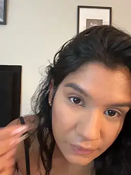 Lyria Diamond online show from 10.26.25