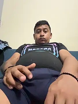 Snapshot of dannybs05 chatting on 11.16.25 dannybs05 online show from 11.16.25