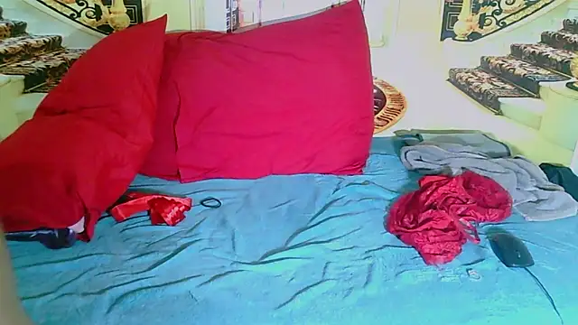 IndianSexcSmyle online show from 11.28.25