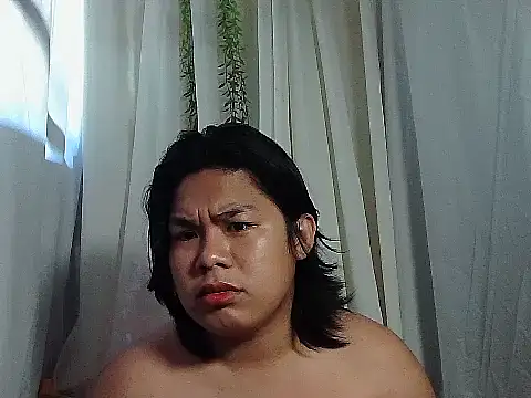 Huntrix2025 online show from 03.06.26