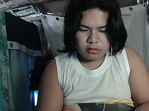 Snapshot of Huntrix2025 chatting on 04.16.26 Huntrix2025 online show from 04.16.26