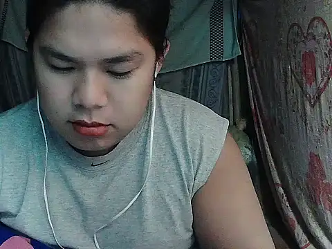 Snapshot of Huntrix2025 chatting on 05.28.26 Huntrix2025 online show from 05.28.26