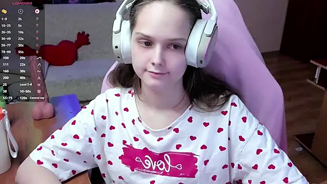 Snapshot of SharybbFace chatting on 02.12.26 SharybbFace online show from 02.12.26