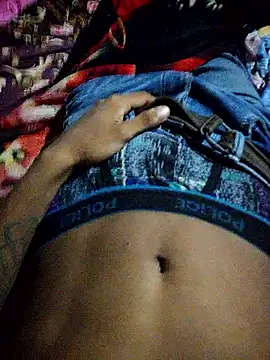 Snapshot of MadForU chatting on 10.03.25 MadForU online show from 10.03.25