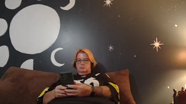 ReneeReigns online show from 09.18.25