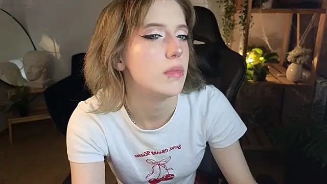 MorgyAsuna  online show from 11.05.25