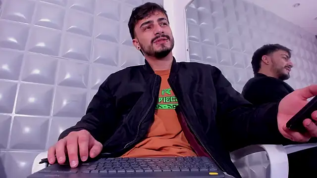 Snapshot of Jack_Daniel__ chatting on 10.14.25 Jack Daniel online show from 10.14.25