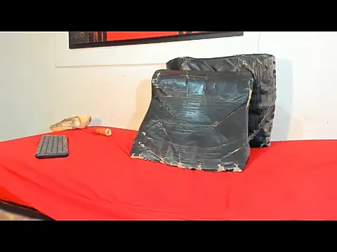 Snapshot of valeriapinkxx chatting on 11.05.25 valeriapinkxx online show from 11.05.25