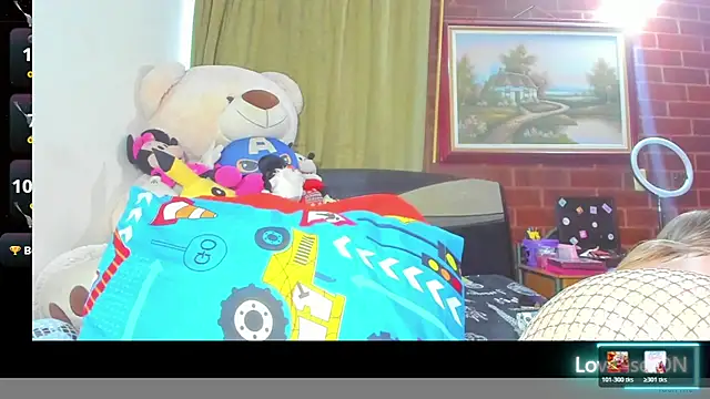 LatinaMature  online show from 04.12.26