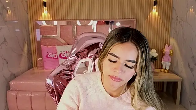 Snapshot of lilith4_s chatting on 11.13.25 lilith4 s online show from 11.13.25