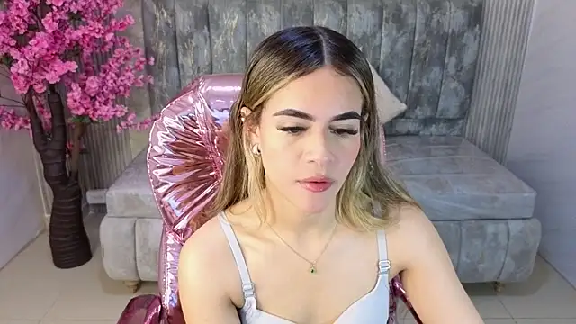 Snapshot of lilith4_s chatting on 11.20.25 lilith4 s online show from 11.20.25