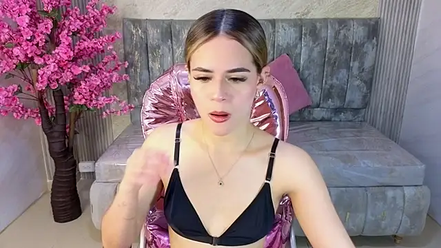 Snapshot of lilith4_s chatting on 11.23.25 lilith4 s online show from 11.23.25