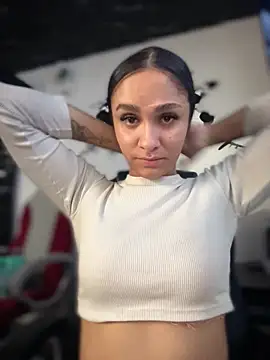 Isabella-Teen online show from 05.29.26