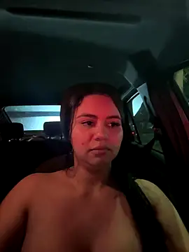 Snapshot of innocenttemplegirl chatting on 10.23.25 innocenttemplegirl online show from 10.23.25