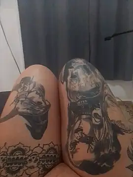 Snapshot of agnesvela chatting on 11.01.25 agnesvela online show from 11.01.25