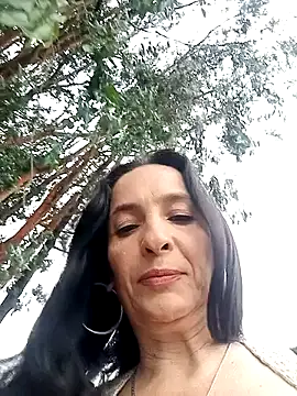 Kimberly Smitth online show from 10.16.25