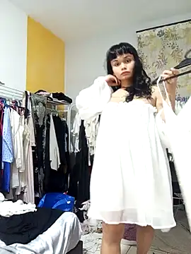 Snapshot of estradiolist chatting on 02.24.26 estradiolist online show from 02.24.26