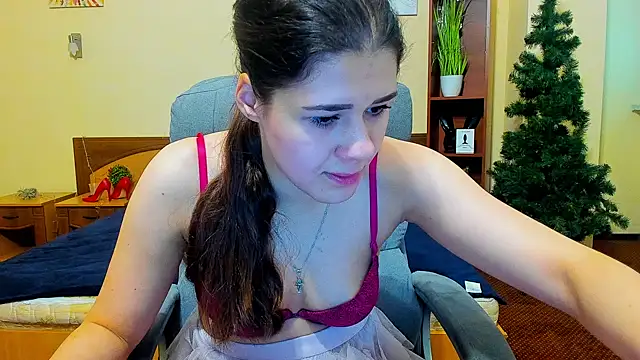 Joannia online show from 11.28.25