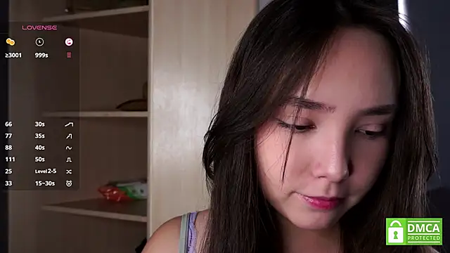 RenaeConnerley online show from 10.04.25