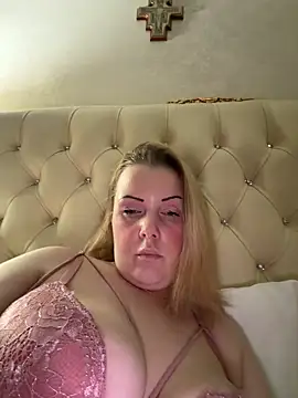 Snapshot of Piccolamonella29 chatting on 03.02.26 Piccolamonella29 online show from 03.02.26