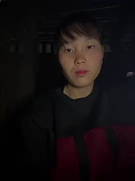 Snapshot of huong-18 chatting on 11.30.25 huong-18 online show from 11.30.25