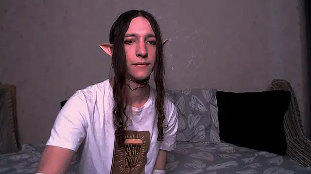 Snapshot of SilverMuse_ chatting on 10.24.25 SilverMuse online show from 10.24.25