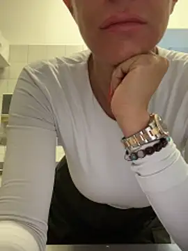 Snapshot of ainaht chatting on 02.08.26 ainaht online show from 02.08.26