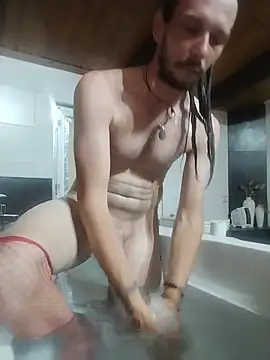 Snapshot of Ruben19cm chatting on 06.22.26 Ruben19cm online show from 06.22.26