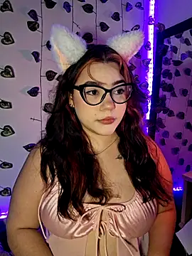 MegXo online show from 09.26.25