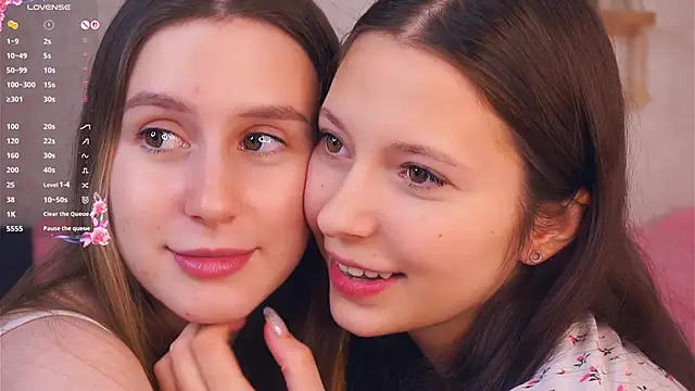 GabrielleLynchard online show from 11.21.25