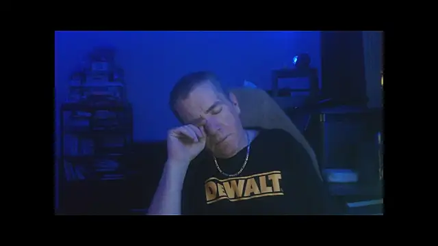 Snapshot of Sex_and_loves chatting on 11.16.25 Sex and loves online show from 11.16.25