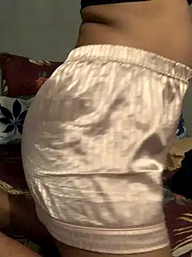 Snapshot of sweetpussysa92 chatting on 10.01.25 sweetpussysa92 online show from 10.01.25