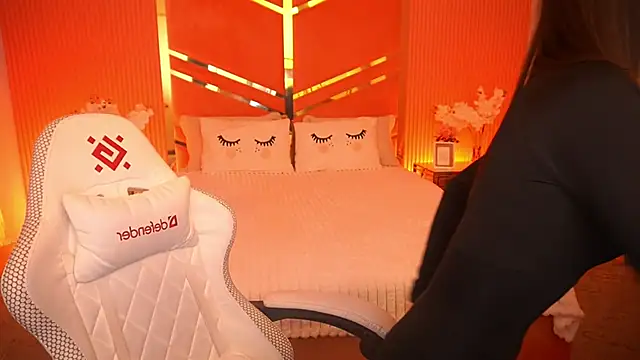 CherryyLulu online show from 10.28.25