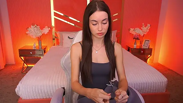 CherryyLulu online show from 11.19.25